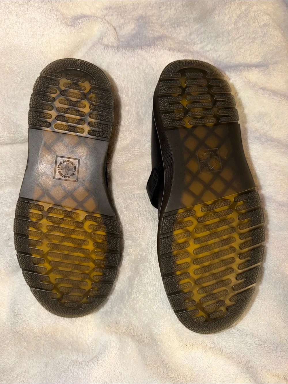 Dr. Martens smooth black